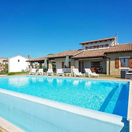 בית נופש Ciano *